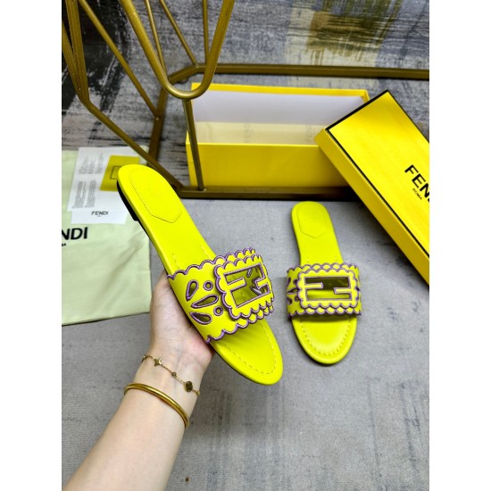 Fendi slippers