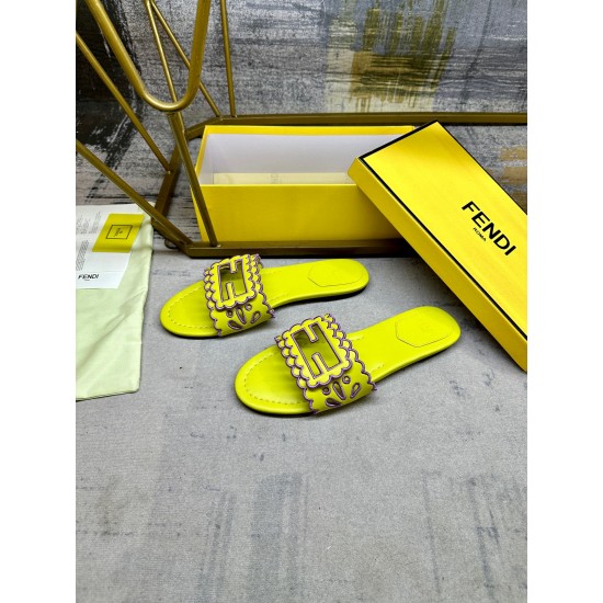 Fendi slippers