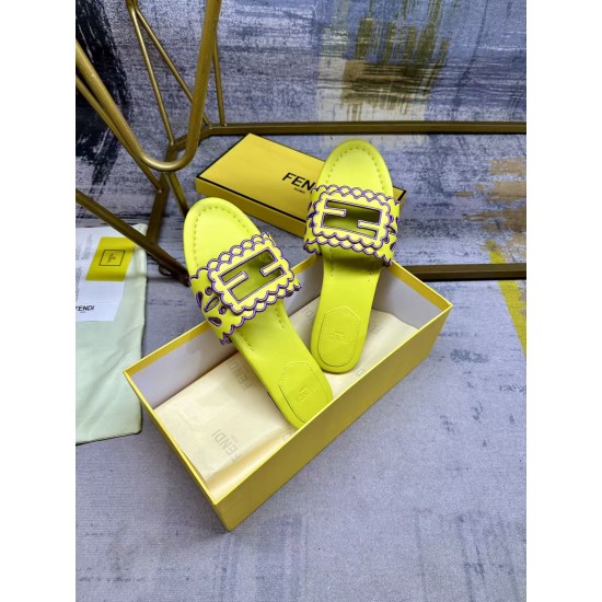 Fendi slippers