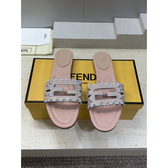 Fendi slippers