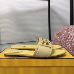 Fendi slippers