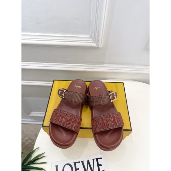Fendi slippers