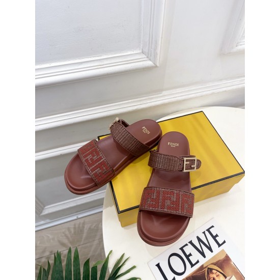 Fendi slippers