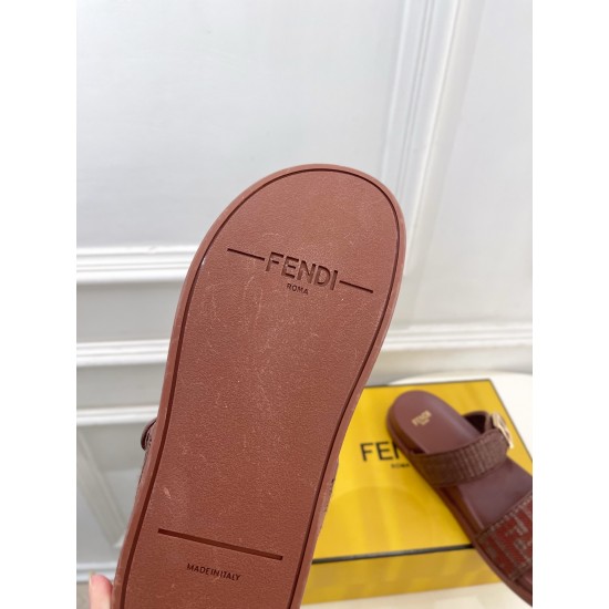 Fendi slippers
