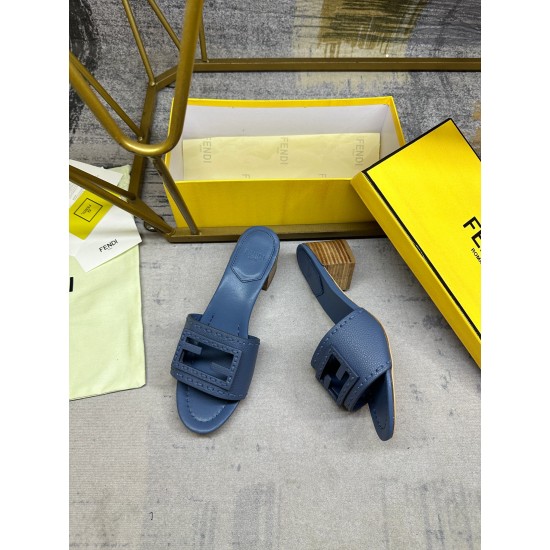 Fendi slippers