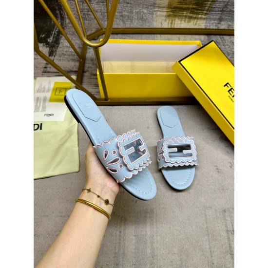 Fendi slippers