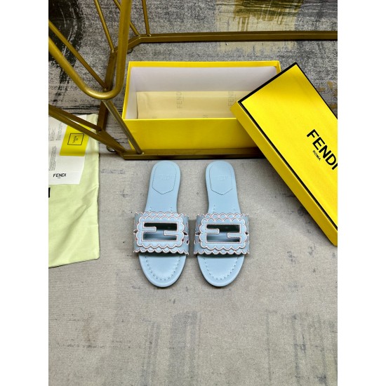 Fendi slippers