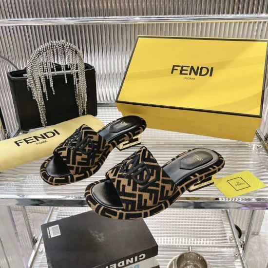 Fendi slippers