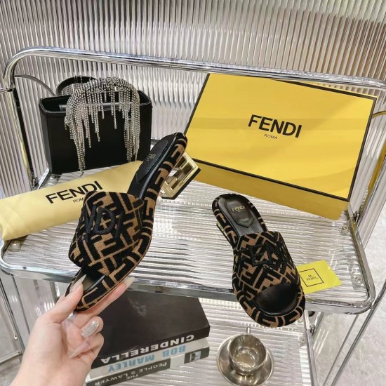 Fendi slippers