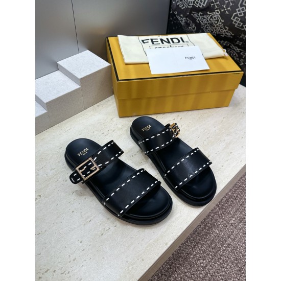 Fendi slippers