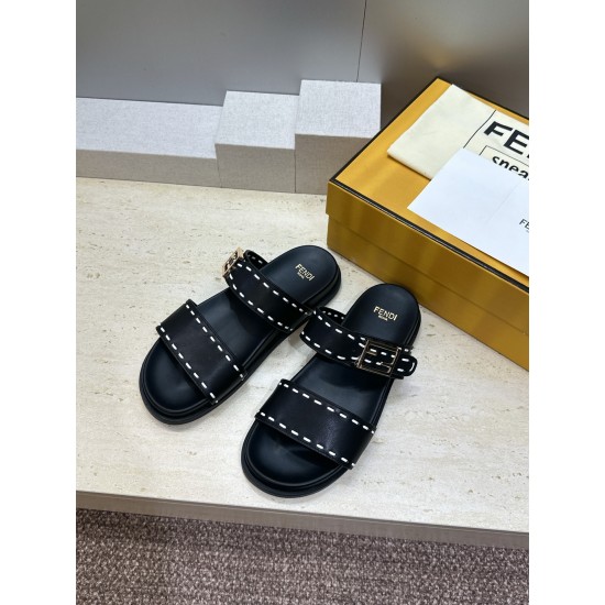 Fendi slippers