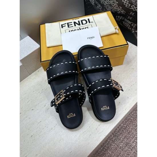 Fendi slippers