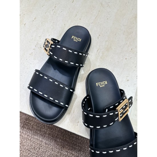 Fendi slippers