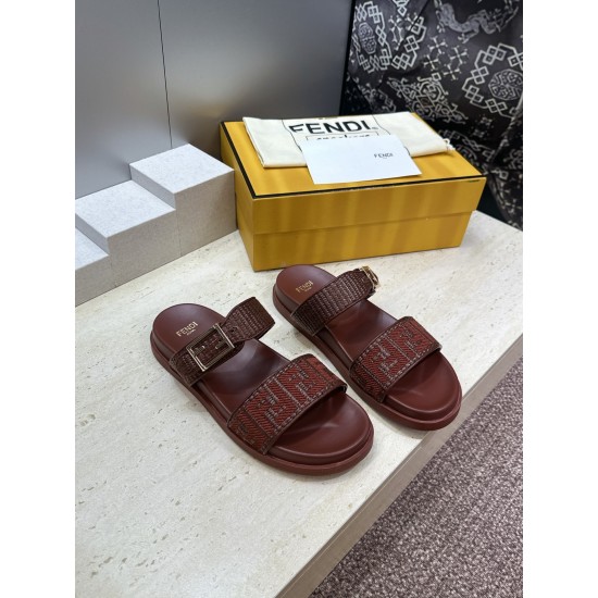 Fendi slippers