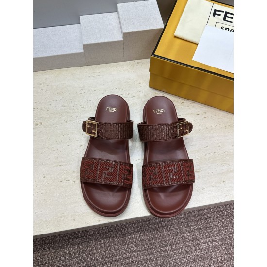 Fendi slippers