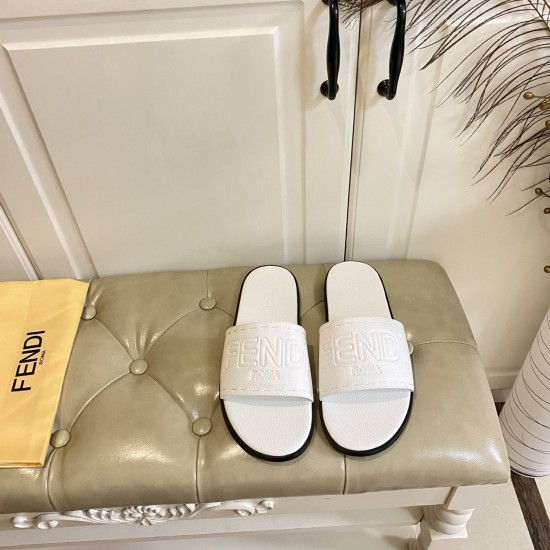 Fendi slippers