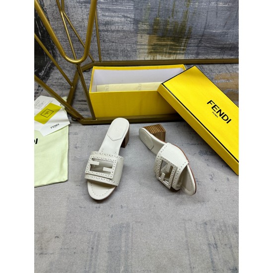 Fendi slippers