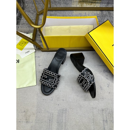 Fendi slippers