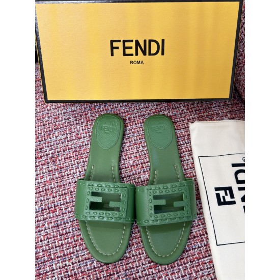 Fendi slippers
