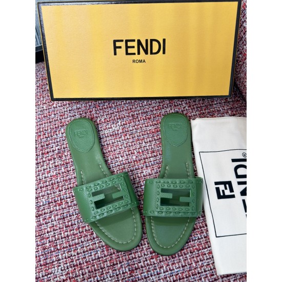 Fendi slippers