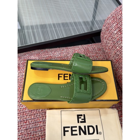 Fendi slippers
