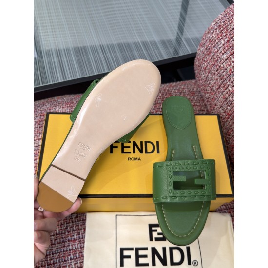 Fendi slippers