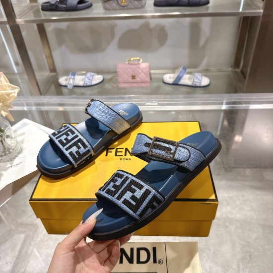 Fendi slippers