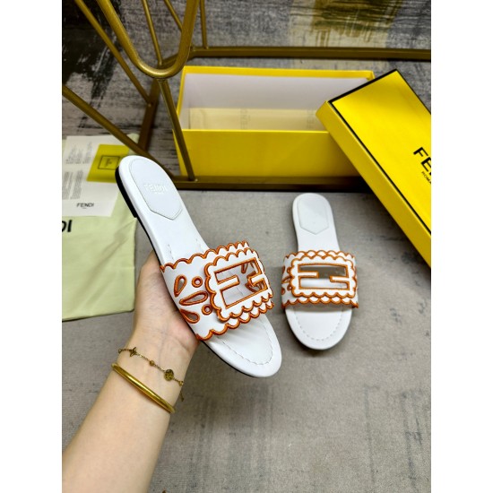 Fendi slippers