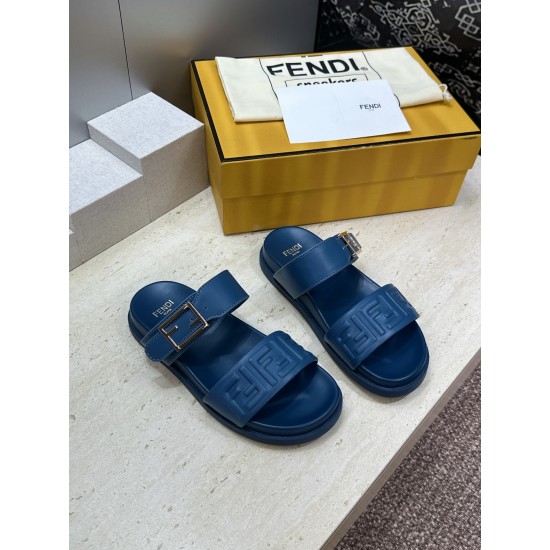 Fendi slippers