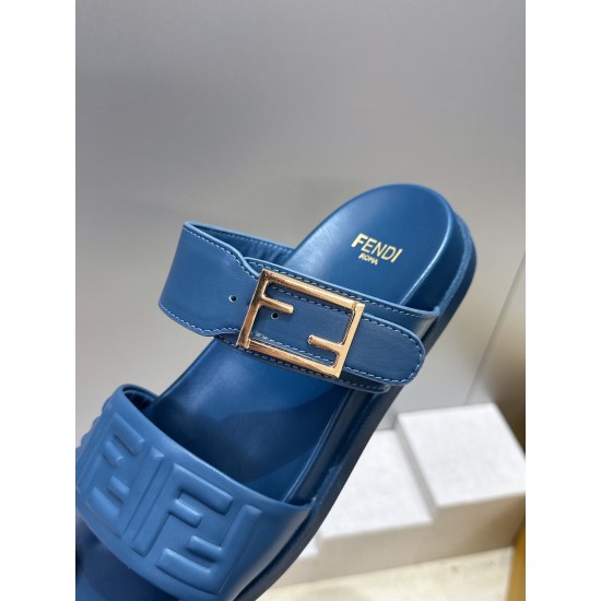 Fendi slippers