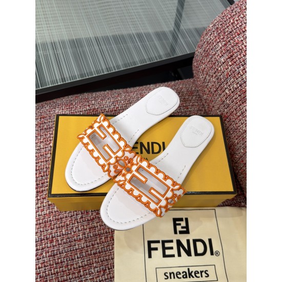 Fendi slippers
