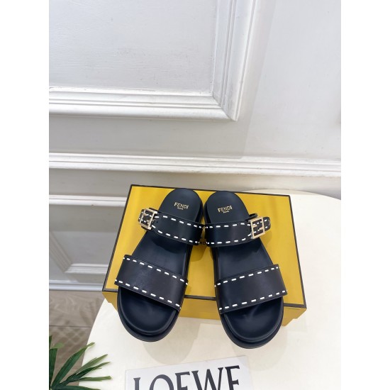 Fendi slippers