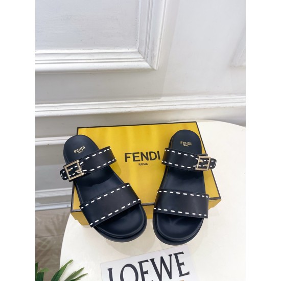 Fendi slippers