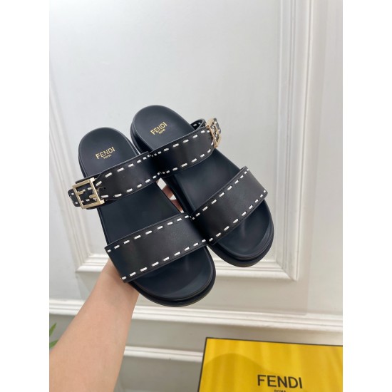 Fendi slippers
