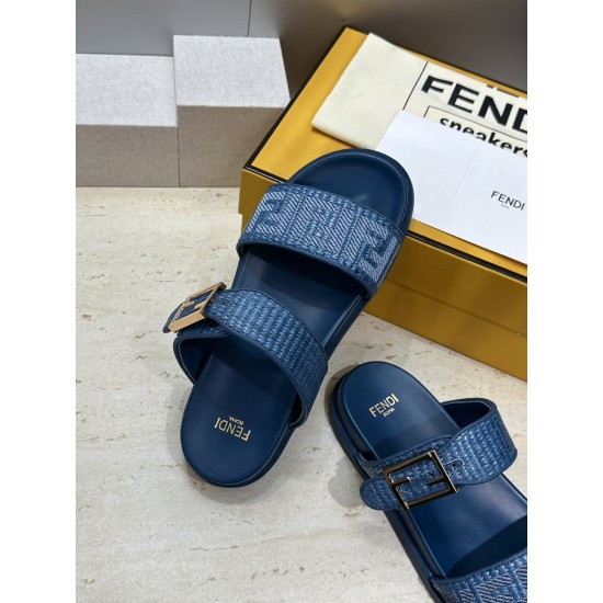 Fendi slippers