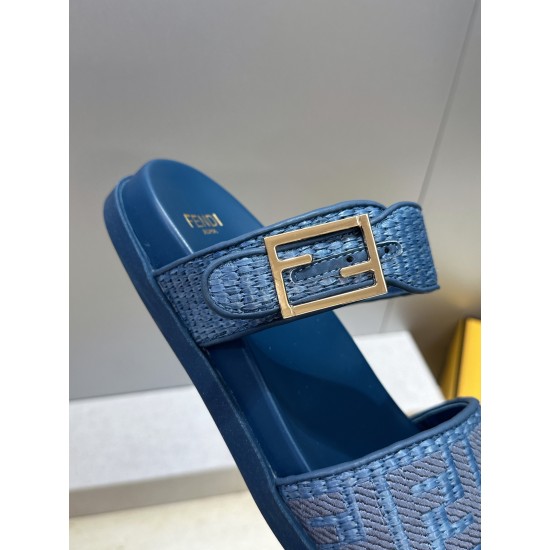 Fendi slippers