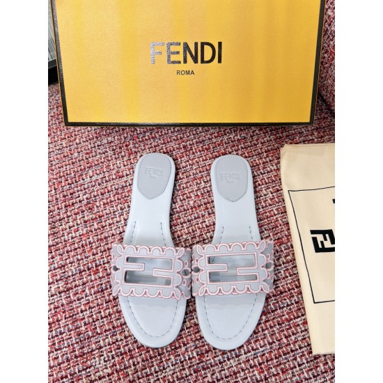 Fendi slippers