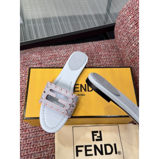 Fendi slippers
