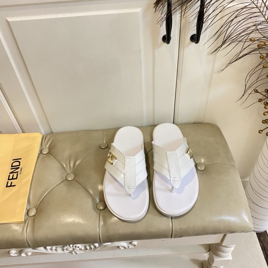 Fendi slippers