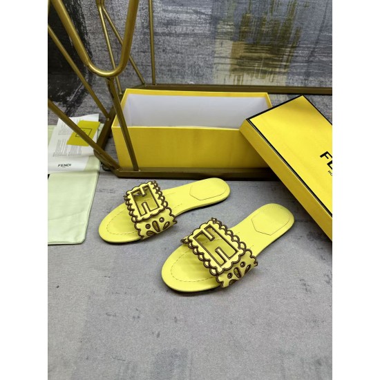 Fendi slippers
