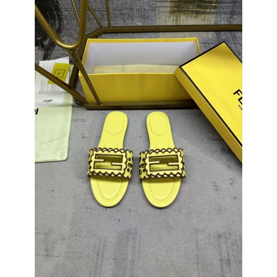 Fendi slippers