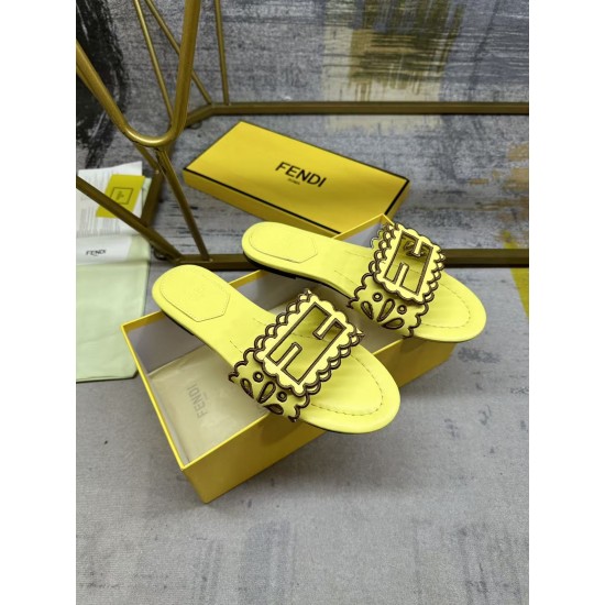 Fendi slippers