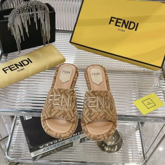 Fendi slippers