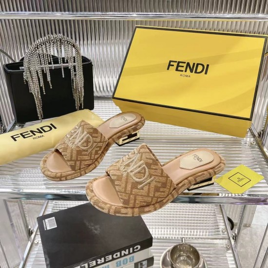 Fendi slippers
