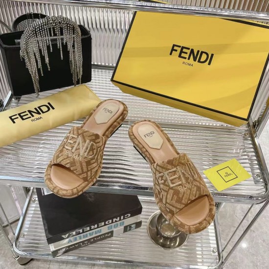 Fendi slippers