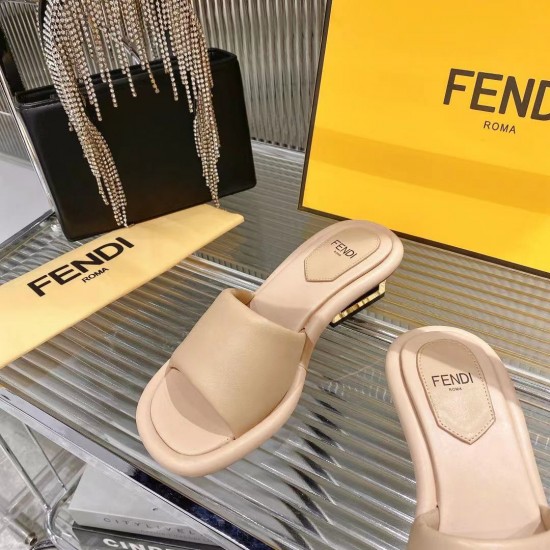 Fendi slippers