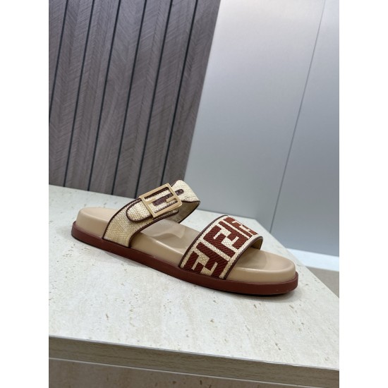 Fendi slippers