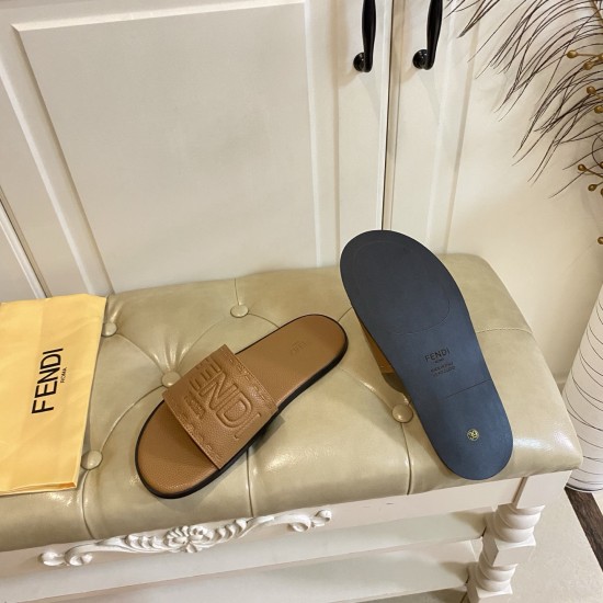 Fendi slippers