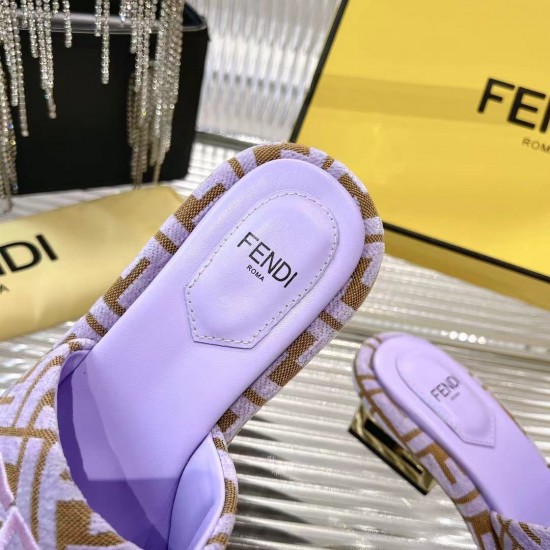Fendi slippers