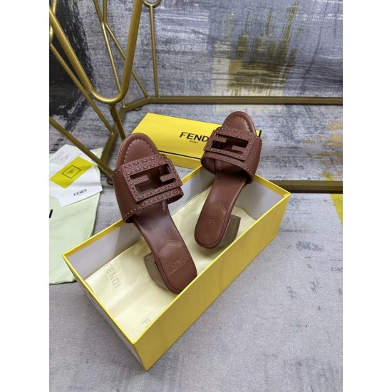 Fendi slippers